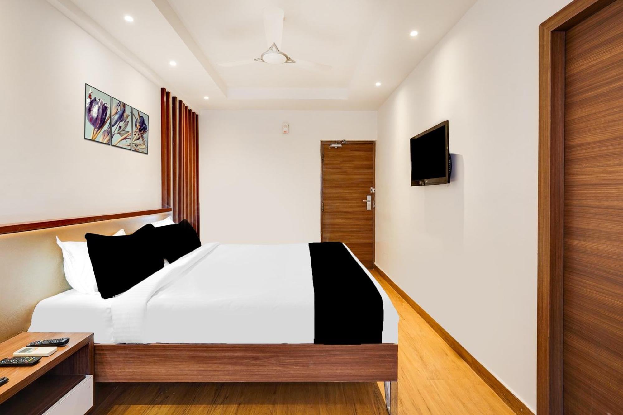 Super Townhouse Oak Kodambakkam Formerly Cine City Chennai Dış mekan fotoğraf