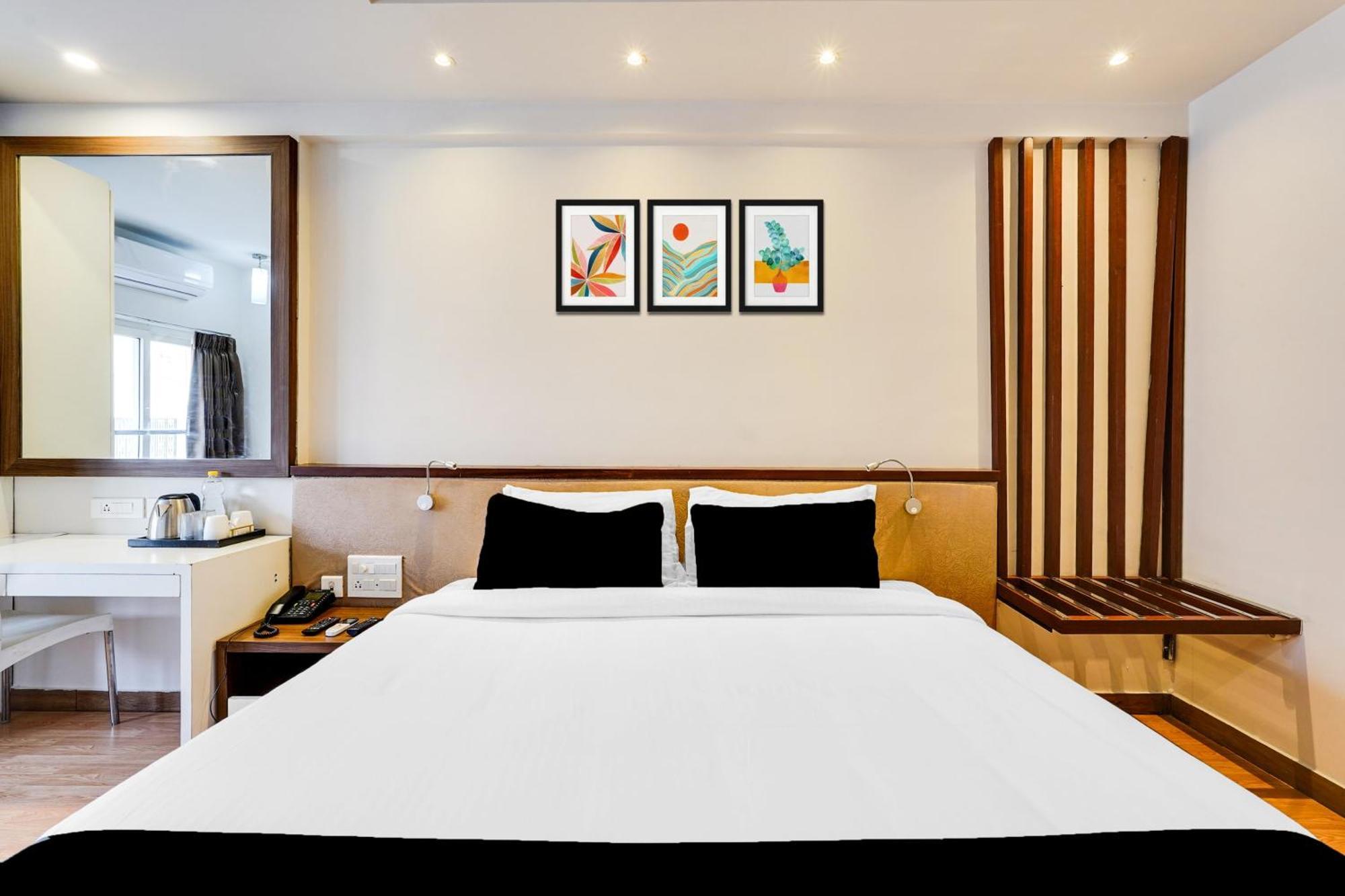 Super Townhouse Oak Kodambakkam Formerly Cine City Chennai Dış mekan fotoğraf