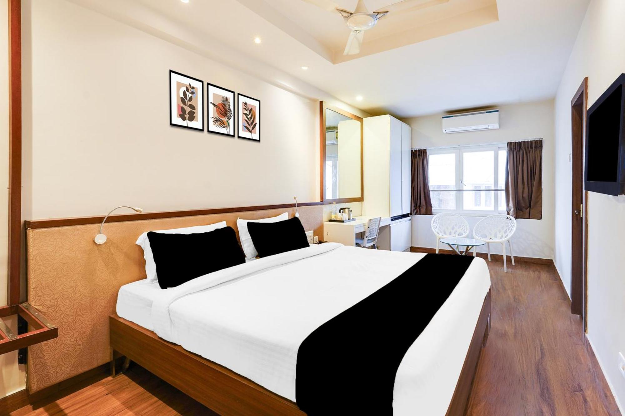 Super Townhouse Oak Kodambakkam Formerly Cine City Chennai Dış mekan fotoğraf