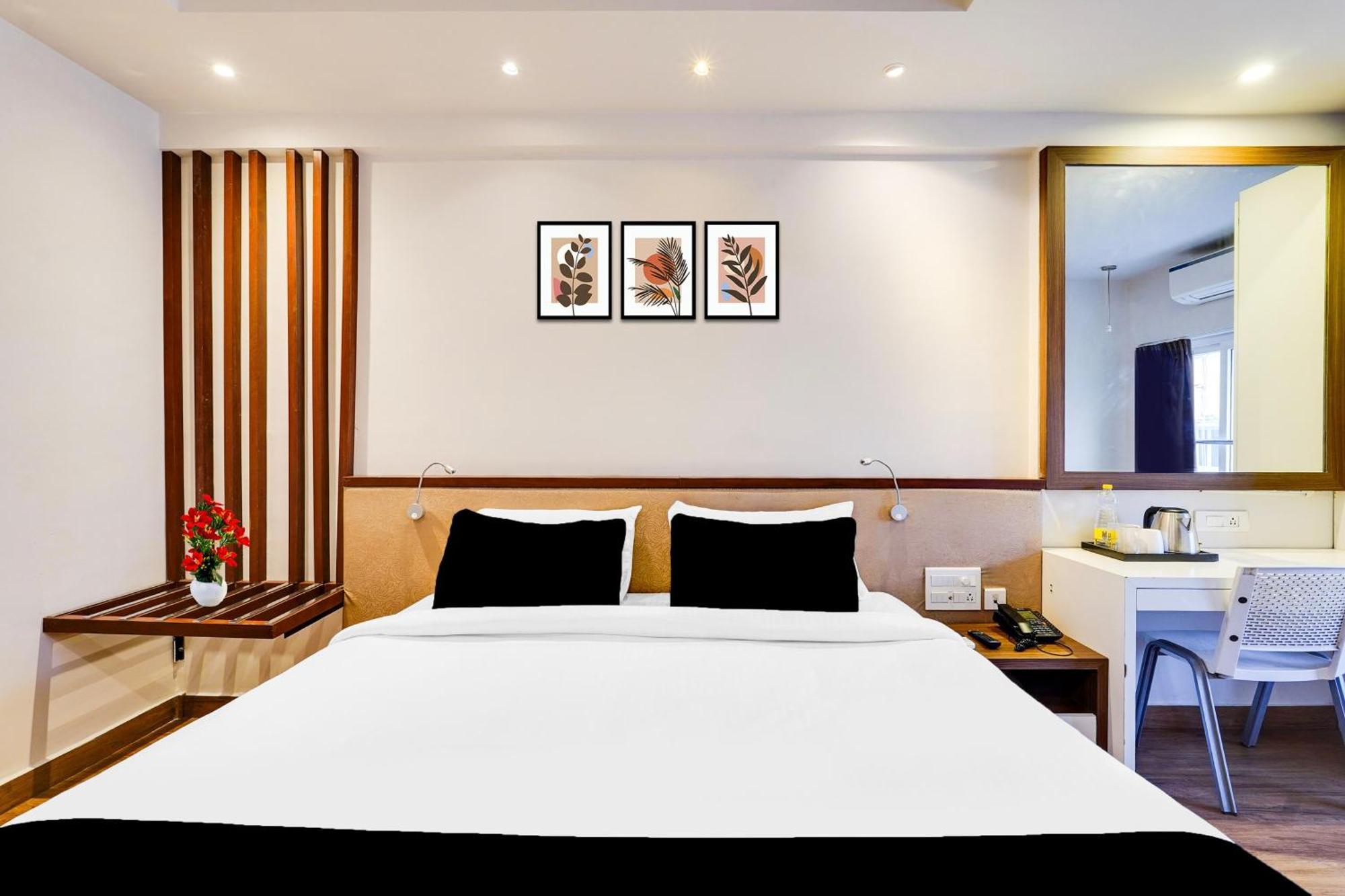 Super Townhouse Oak Kodambakkam Formerly Cine City Chennai Dış mekan fotoğraf